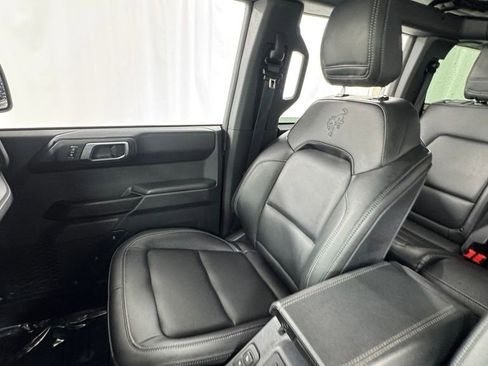 Used 2025 Ford Bronco Badlands AWD/4WD image 13