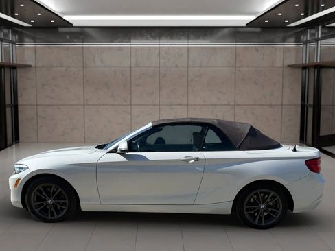 Used 2018 BMW 230i 230i Convertible 2D w/ Premium Package Enhanced image 11