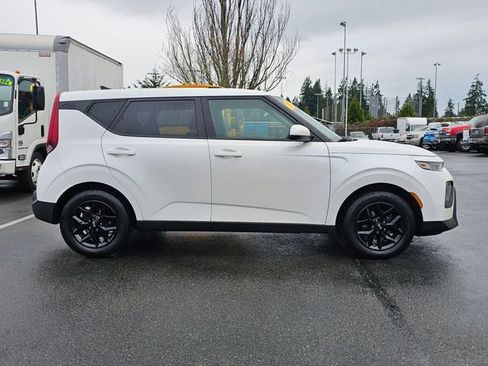 Used 2021 Kia Soul S image 6