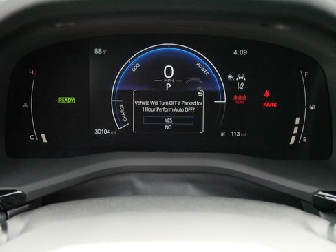 Used 2025 Toyota Camry SE w/ Convenience Package FWD image 21