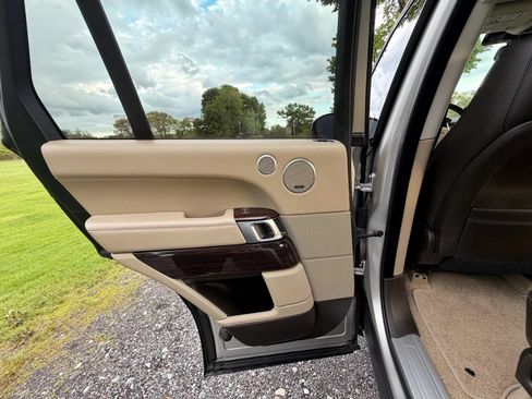 Used 2016 Land Rover Range Rover Supercharged AWD/4WD image 82