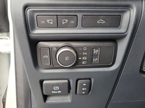 Used 2022 Ford F150 Lariat w/ Equipment Group 502A High image 18