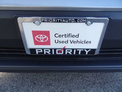 Certified 2024 Toyota RAV4 XLE FWD image 34