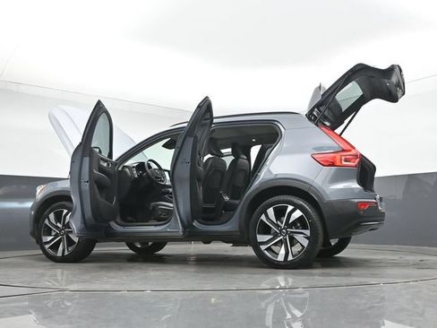 Used 2023 Volvo XC40 B5 Ultimate w/ Protection Package Premier AWD/4WD image 56