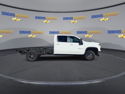 New 2026 Chevrolet Silverado 3500 LT w/ Convenience Package image 12