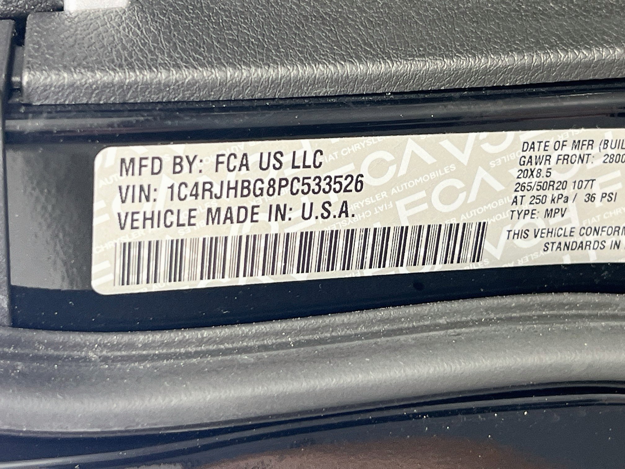Used 2023 Jeep Grand Cherokee Limited w/ Luxury Tech Group II AWD/4WD image 32