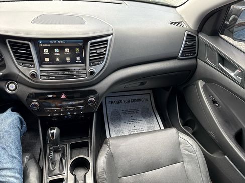 Used 2017 Hyundai Tucson Limited w/ Cargo Package image 11