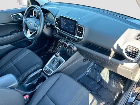 Used 2025 Hyundai Venue SEL FWD image 26