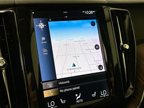 Used 2019 Volvo XC60 T6 Momentum w/ Advanced Package image 13