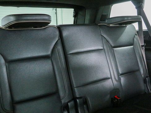 Used 2023 GMC Yukon XL SLT w/ SLT Luxury Package AWD/4WD image 33
