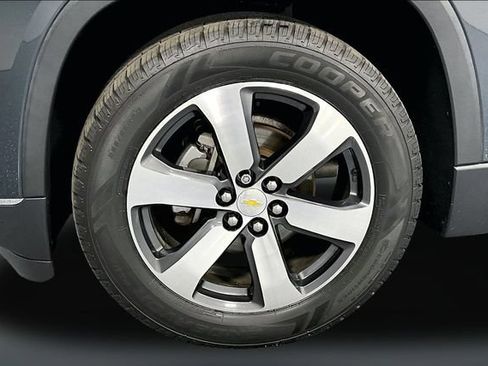 Used 2019 Chevrolet Traverse LT w/ LT Premium Package AWD/4WD image 32