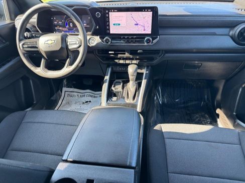 Used 2025 Chevrolet Colorado W/T RWD image 14