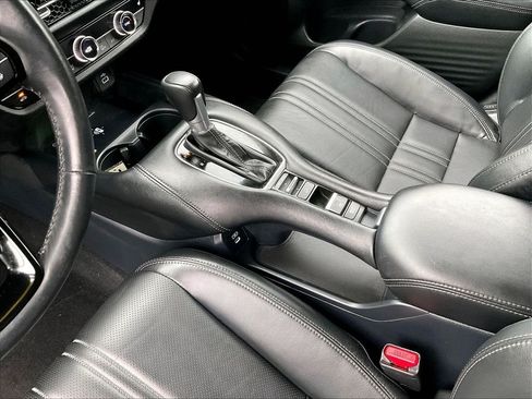 Used 2024 Honda HR-V EX-L image 20