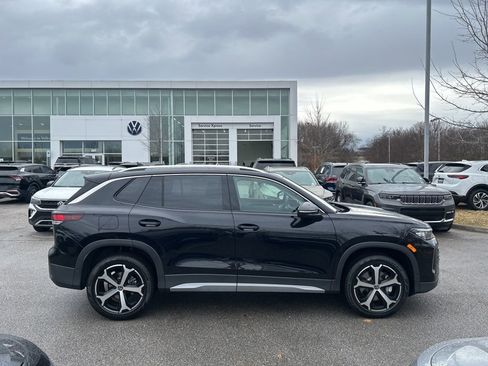 New 2026 Volkswagen Tiguan SE AWD/4WD image 2