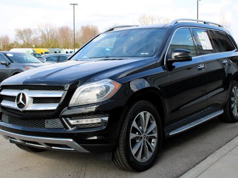 Used 2015 Mercedes-Benz GL 450 4MATIC image 3
