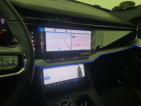 Used 2024 Jeep Wagoneer Launch Edition image 24