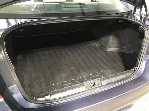 Used 2017 Subaru Legacy 2.5i Premium w/ Moonroof Package AWD/4WD image 30