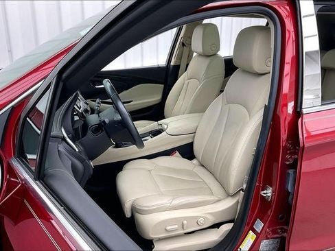 Used 2018 Buick Envision Premium w/ Driver Confidence Package AWD/4WD image 8