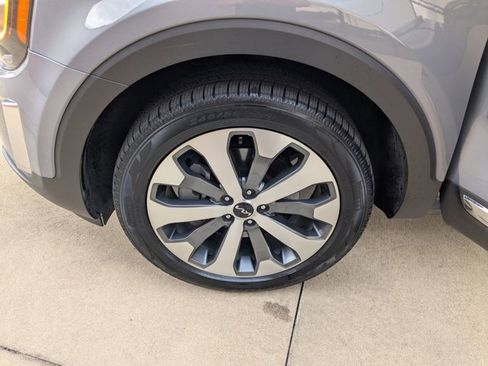 Used 2022 Kia Telluride EX w/ EX Premium Package FWD image 25