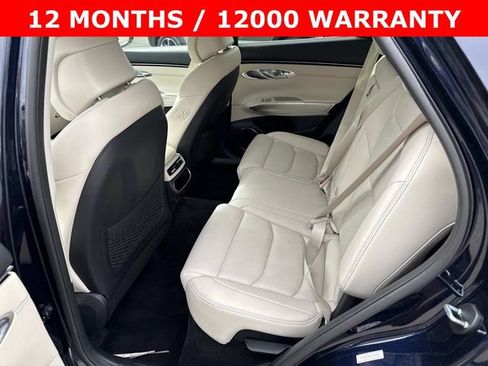 Used 2023 Genesis GV70 2.5T w/ Select Package AWD/4WD image 17