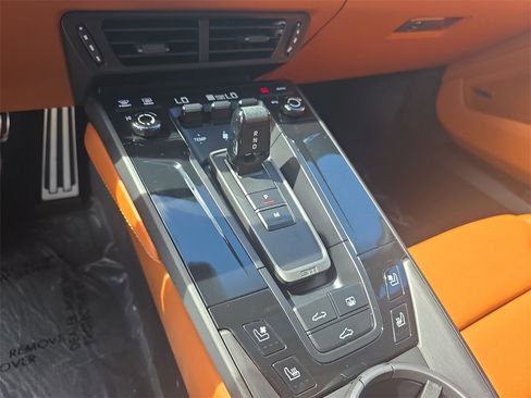 Used 2025 Porsche 911 Carrera GTS image 30