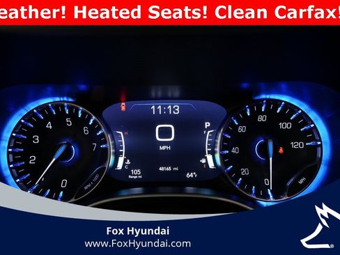 Used 2024 Chrysler Pacifica Touring-L image 2