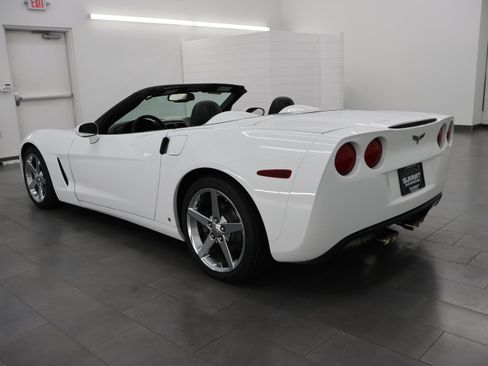 Used 2007 Chevrolet Corvette Convertible w/ Preferred Equipment Group RWD image 47