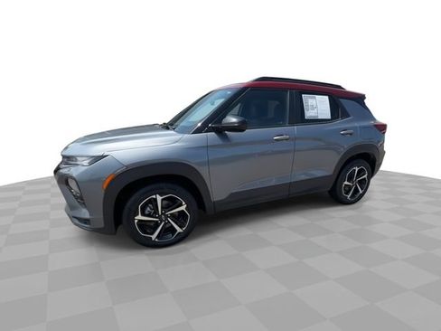 Certified 2022 Chevrolet TrailBlazer RS w/ Technology Package AWD/4WD image 4
