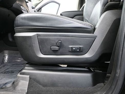 Used 2023 RAM 3500 Laramie image 25