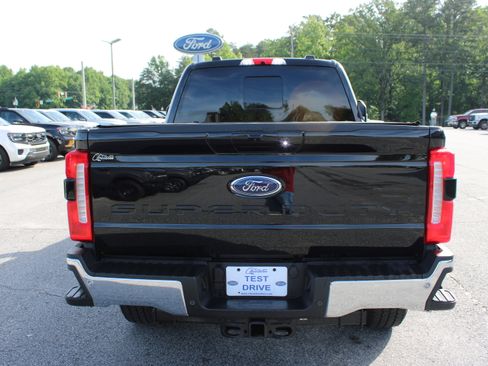 Used 2025 Ford F250 Lariat w/ Chrome Package AWD/4WD image 7