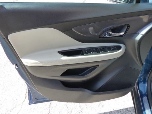 Used 2019 Buick Encore Preferred w/ Safety Package AWD/4WD image 19