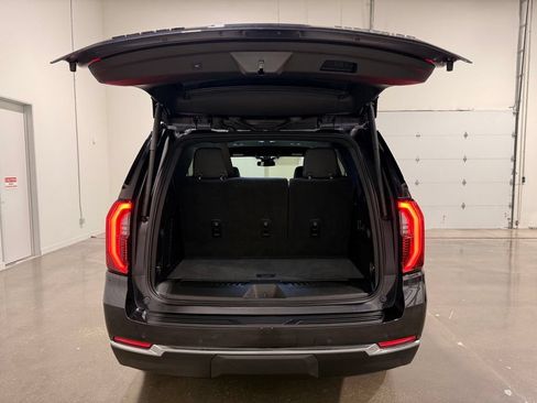 Used 2026 GMC Yukon Elevation AWD/4WD image 9