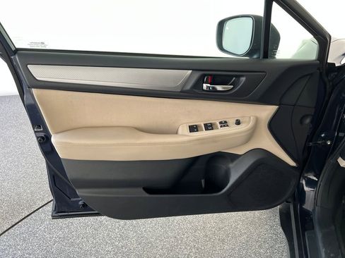 Used 2018 Subaru Outback 2.5i Premium w/ Popular Package #1 image 12