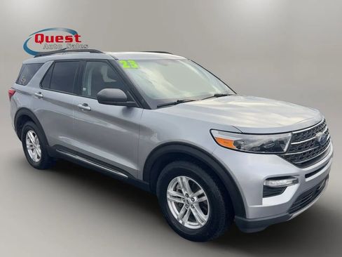 Used 2023 Ford Explorer XLT w/ Equipment Group 202A AWD/4WD image 1