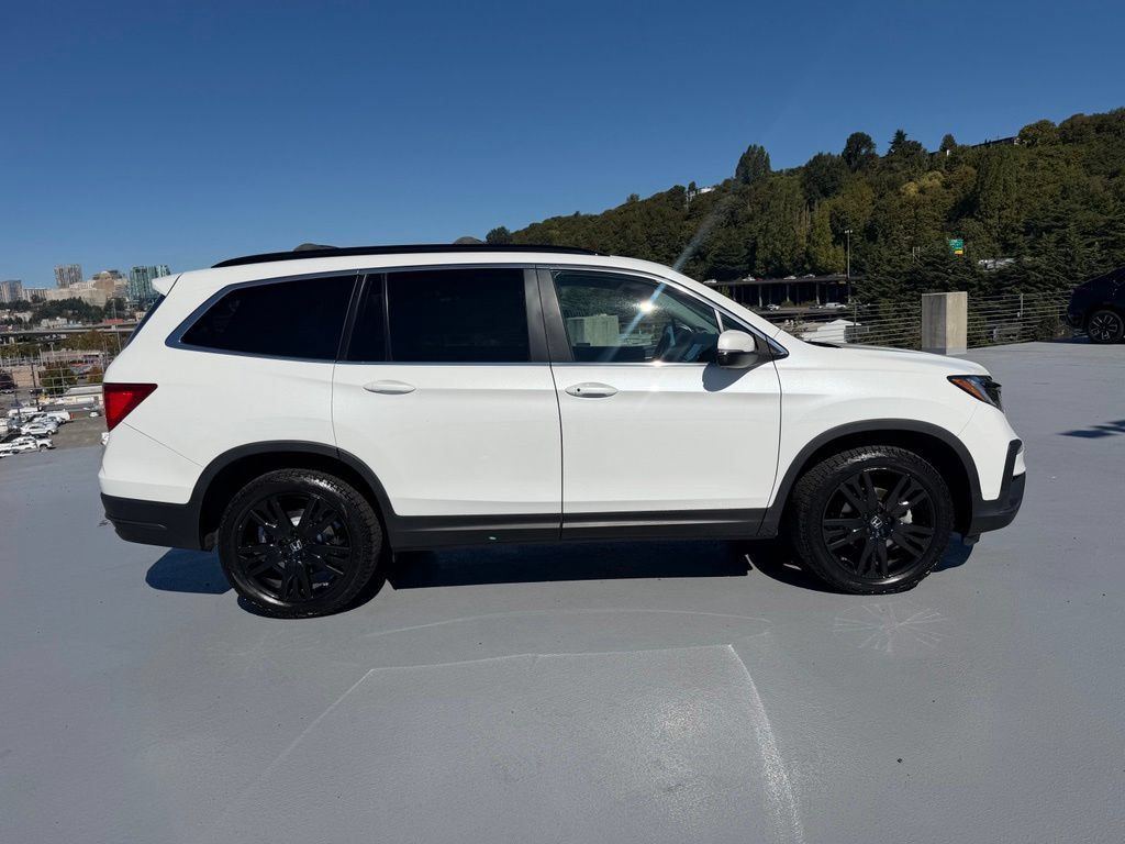 Used 2021 Honda Pilot Special Edition image 2