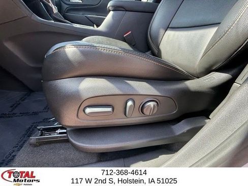 Used 2022 Chevrolet Equinox Premier AWD/4WD image 12