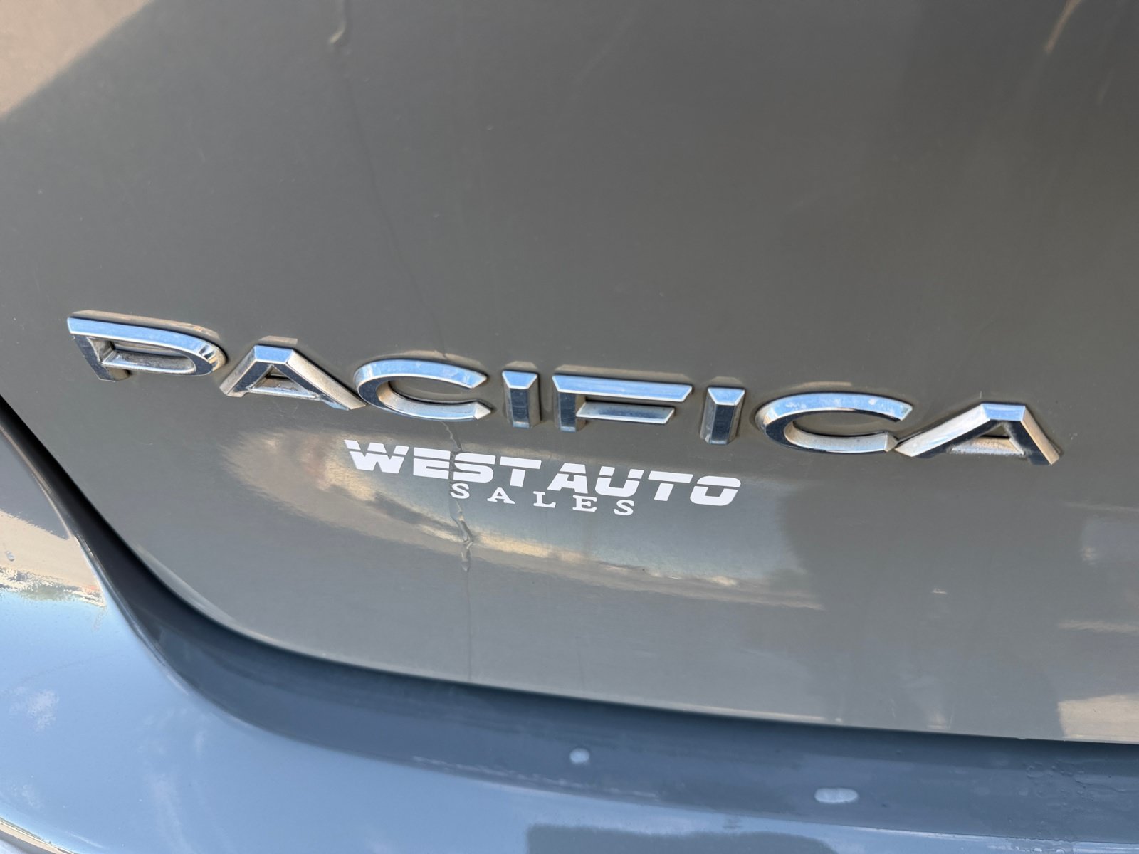 Used 2022 Chrysler Pacifica Limited FWD image 28