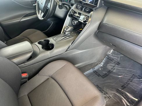 Certified 2024 Toyota Venza LE AWD/4WD image 20