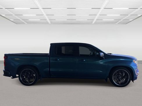 Used 2024 Chevrolet Silverado 1500 RST RWD image 4