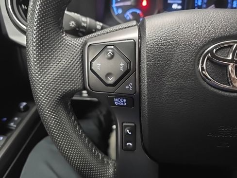 Used 2021 Toyota Tacoma TRD Pro AWD/4WD image 19