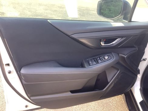 Certified 2025 Subaru Outback Premium image 9