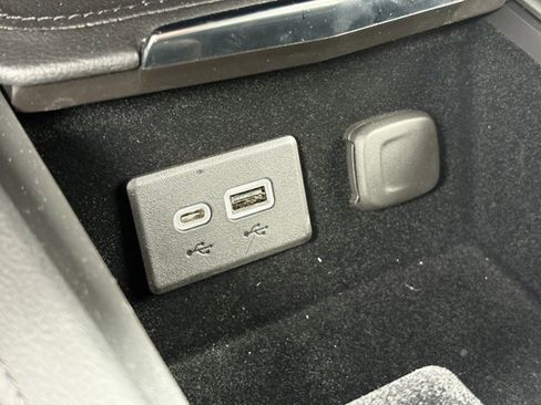 Certified 2023 Cadillac XT4 Premium Luxury image 26