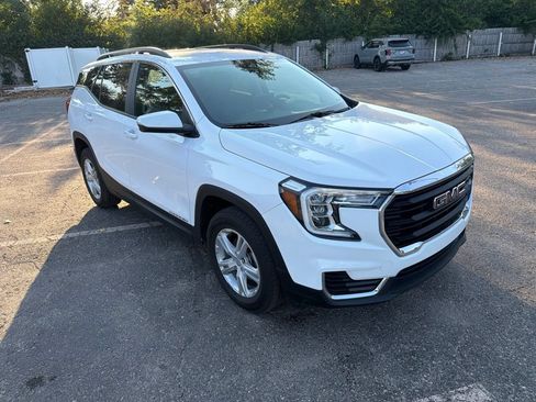 Used 2022 GMC Terrain SLE w/ Driver Convenience Package AWD/4WD image 6