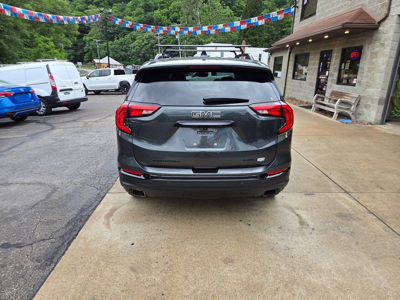 Used 2020 GMC Terrain SLT w/ Preferred Package AWD/4WD image 6