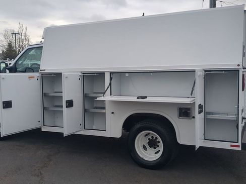 New 2024 Ford E-350 and Econoline 350 Super Duty w/ Power Windows & Locks Group RWD image 29