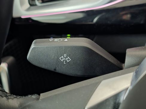 Certified 2025 BMW X1 xDrive28i w/ Premium Package image 31