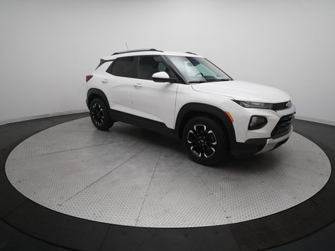 Used 2021 Chevrolet TrailBlazer LT w/ Convenience Package image 13