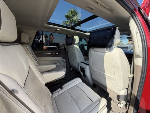 Used 2021 GMC Yukon Denali w/ Denali Premium Package AWD/4WD image 33