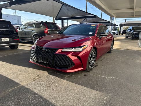 Used 2021 Toyota Avalon Touring FWD image 1