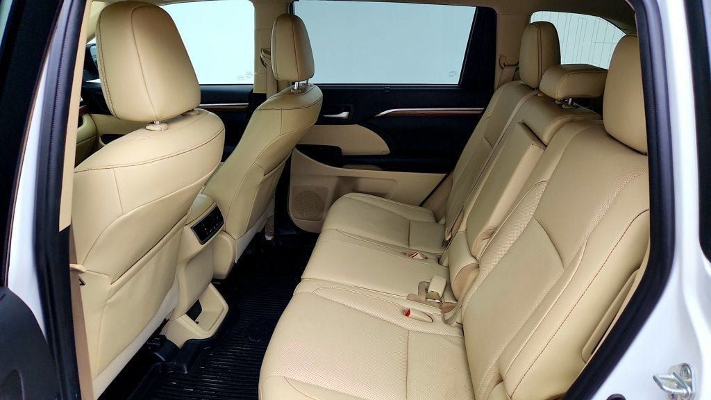 Used 2019 Toyota Highlander Limited AWD/4WD image 20